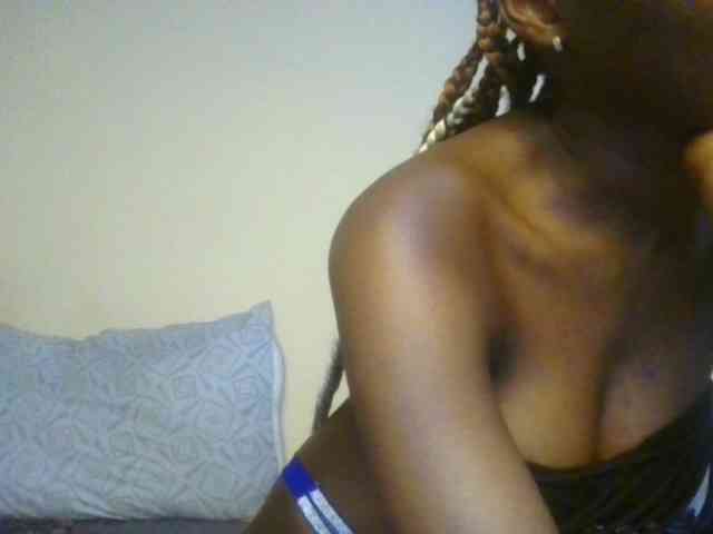 Brianasexy4u webcam