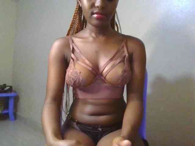 Brianasexy4u webcam
