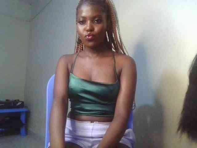 Brianasexy4u webcam