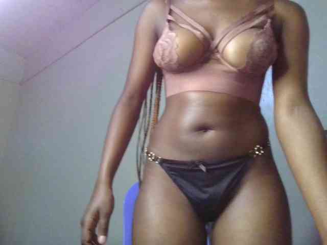 Brianasexy4u webcam