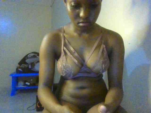 Brianasexy4u webcam