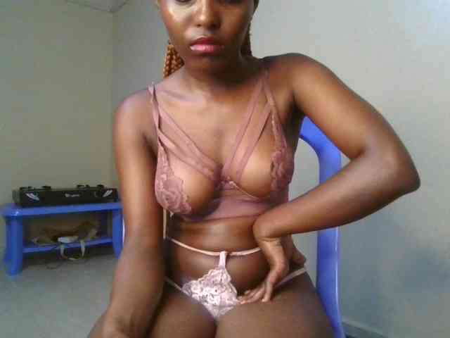Brianasexy4u webcam
