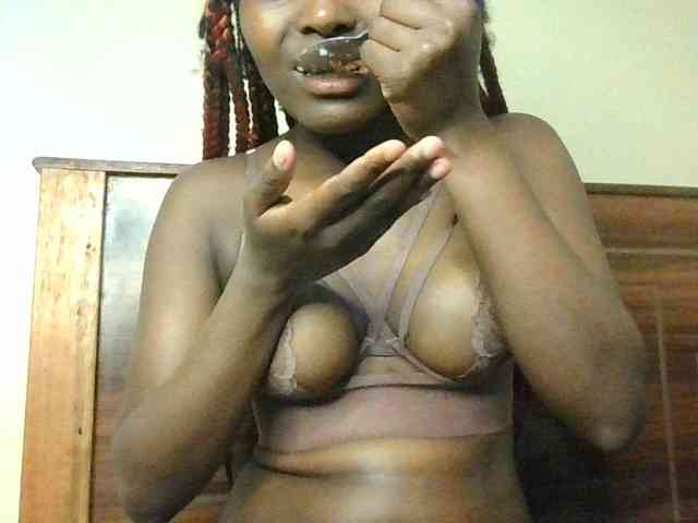 Brianasexy4u webcam