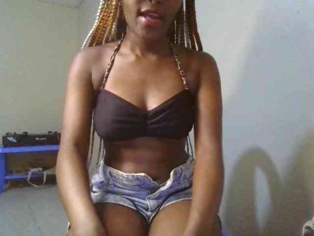 Brianasexy4u webcam