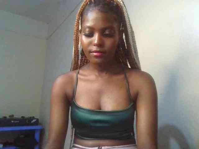 Brianasexy4u webcam