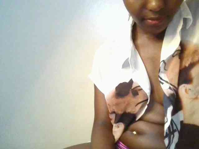 Brianasexy4u webcam