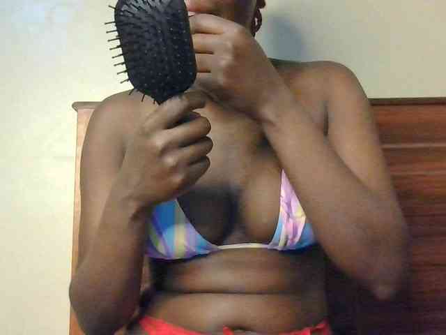 Brianasexy4u webcam