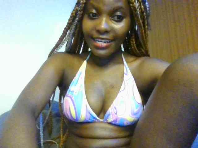 Brianasexy4u webcam
