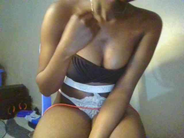 Brianasexy4u webcam