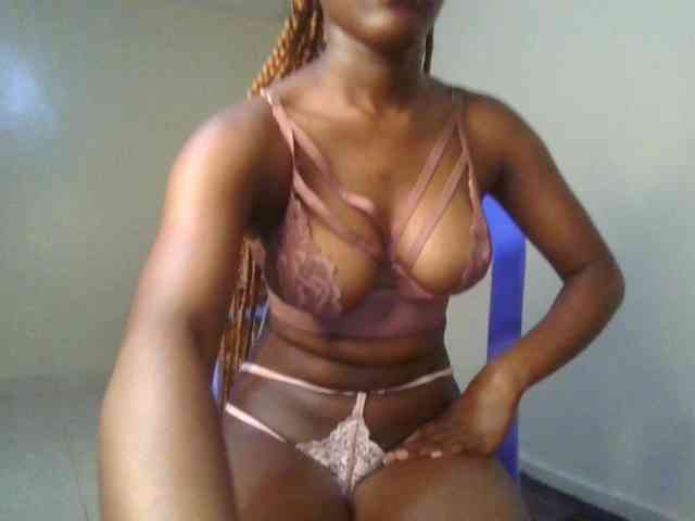 Brianasexy4u webcam