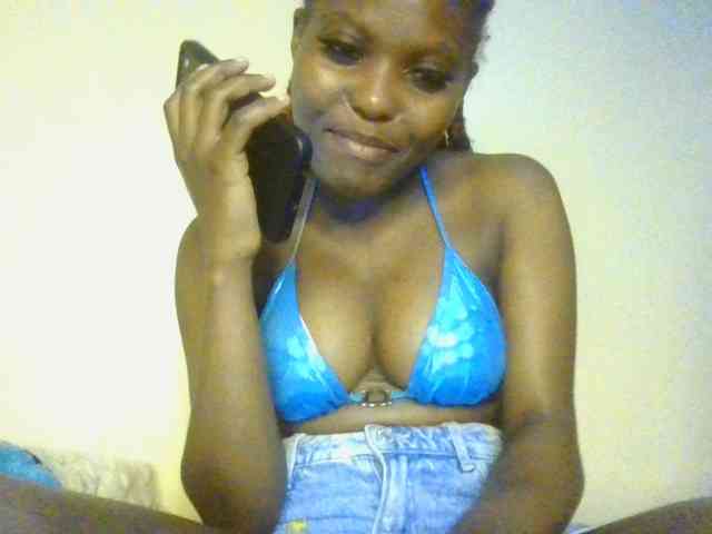 Brianasexy4u webcam