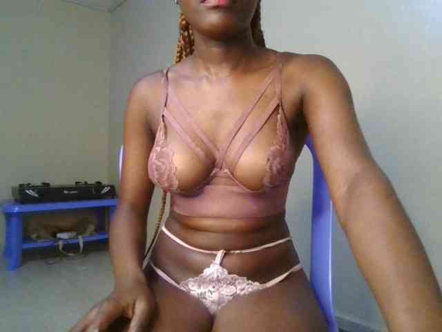 Brianasexy4u webcam