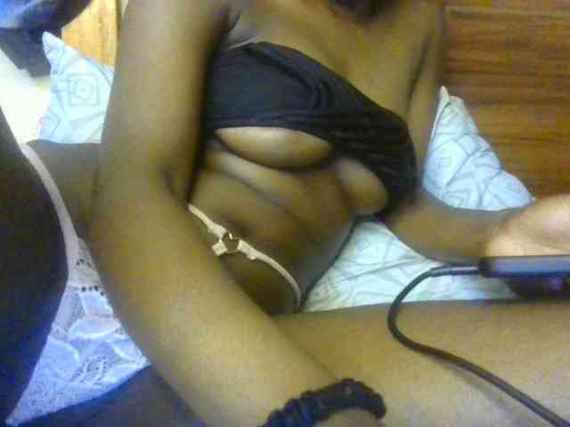 Brianasexy4u webcam
