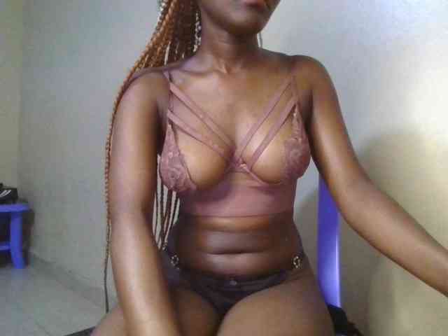 Brianasexy4u webcam
