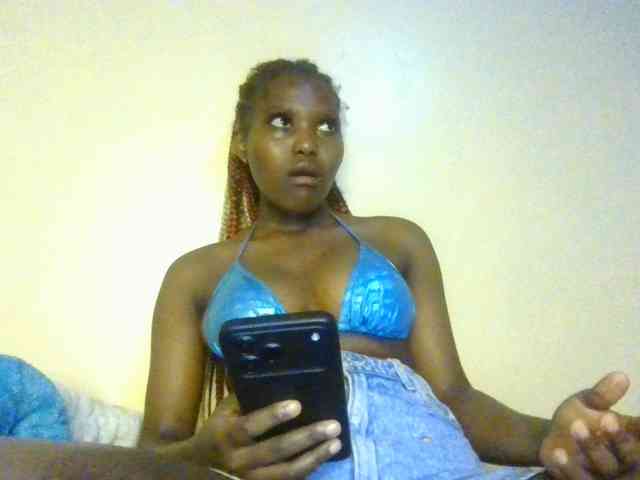 Brianasexy4u webcam