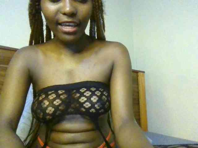 Brianasexy4u webcam