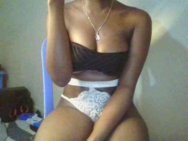 Brianasexy4u webcam