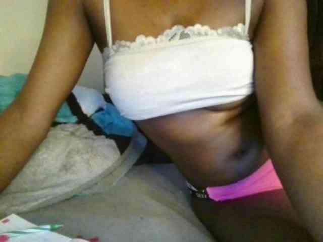 Brianasexy4u webcam