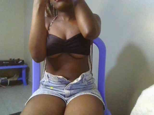 Brianasexy4u webcam