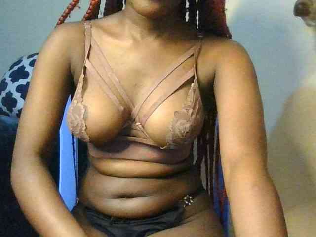 Brianasexy4u webcam