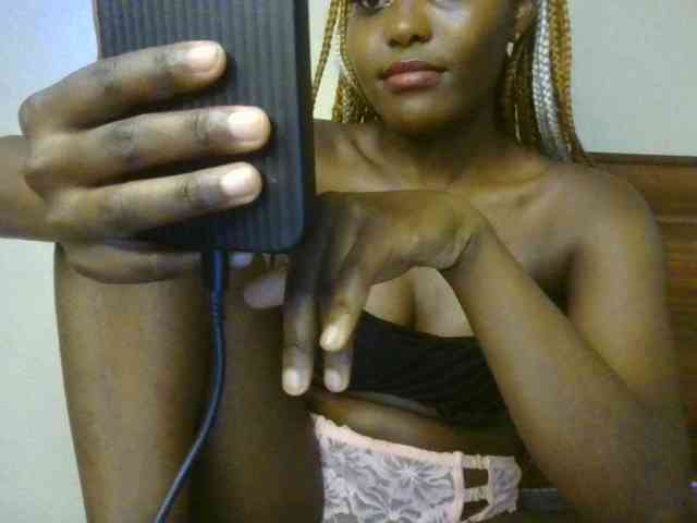 Brianasexy4u webcam