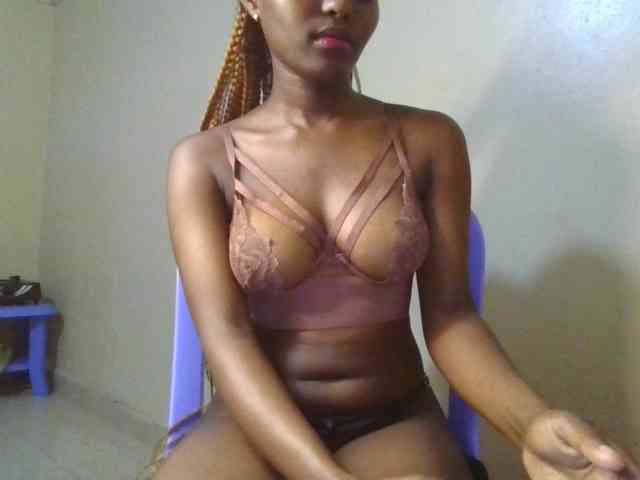 Brianasexy4u webcam