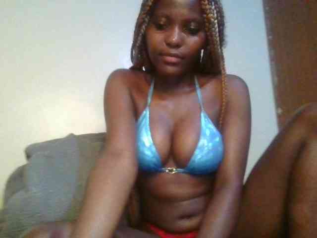 brianasexy4u's live room