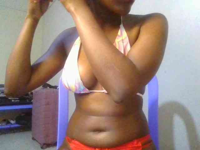 Brianasexy4u webcam