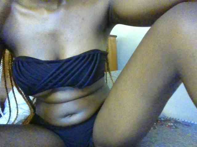NaughtyWhispers webcam