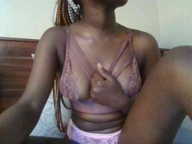 Brianasexy4u webcam