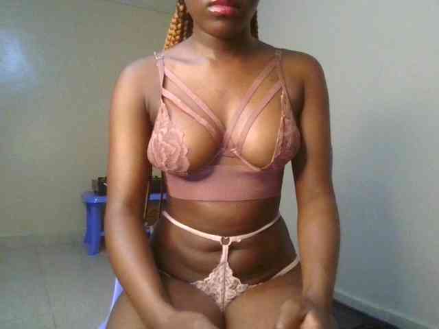 Brianasexy4u webcam