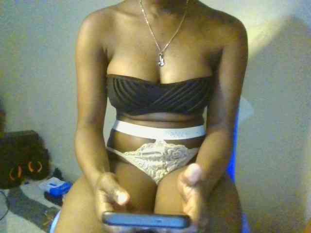Brianasexy4u webcam