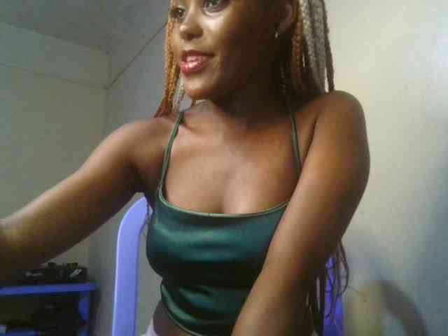 Brianasexy4u webcam