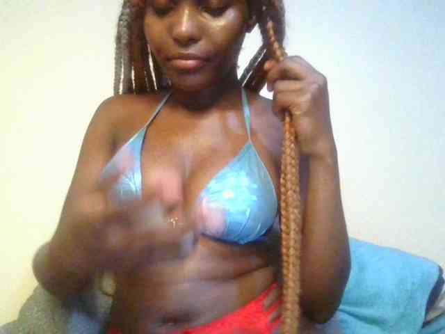 Brianasexy4u webcam
