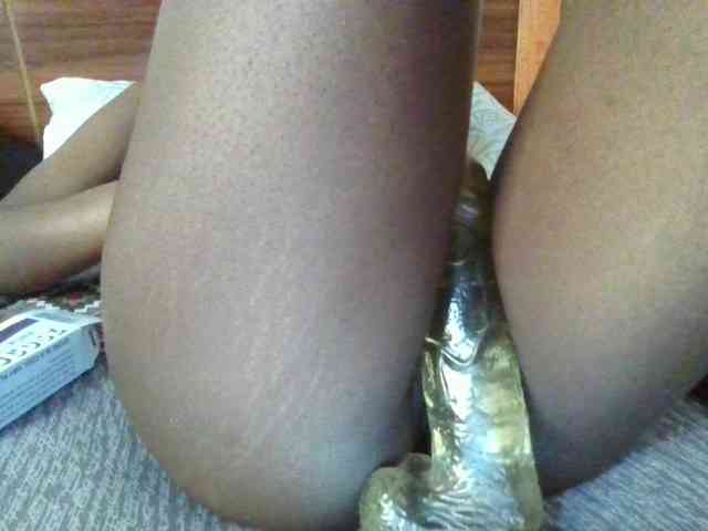 NaughtyWhispers webcam