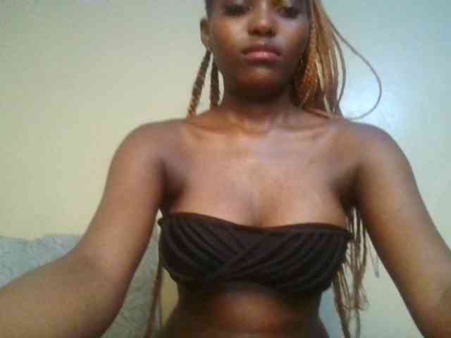 Brianasexy4u webcam