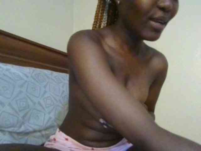 Brianasexy4u webcam