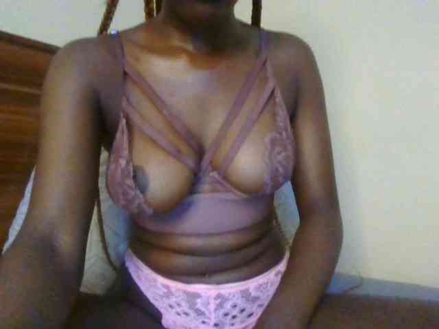 Brianasexy4u webcam