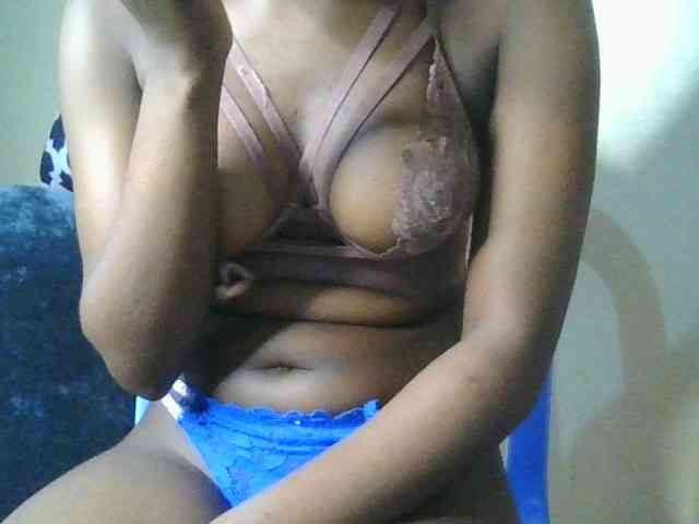 Brianasexy4u webcam
