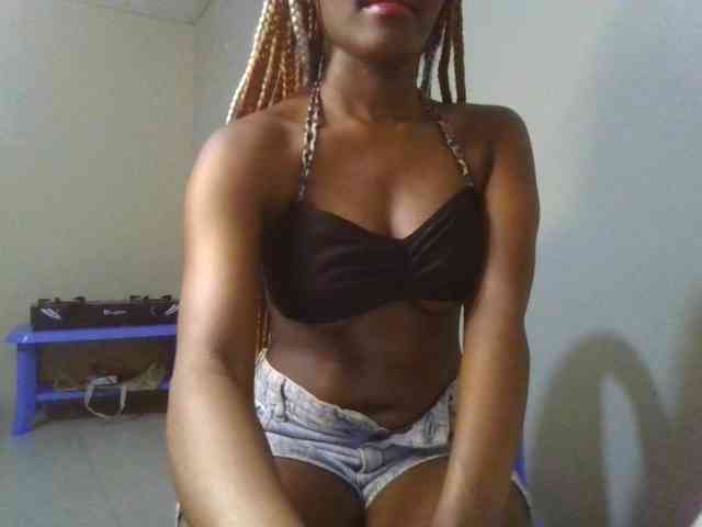 Brianasexy4u webcam