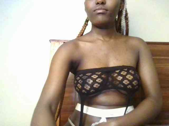 Brianasexy4u webcam