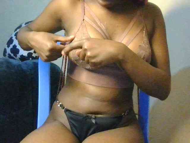 brianasexy4u's live room