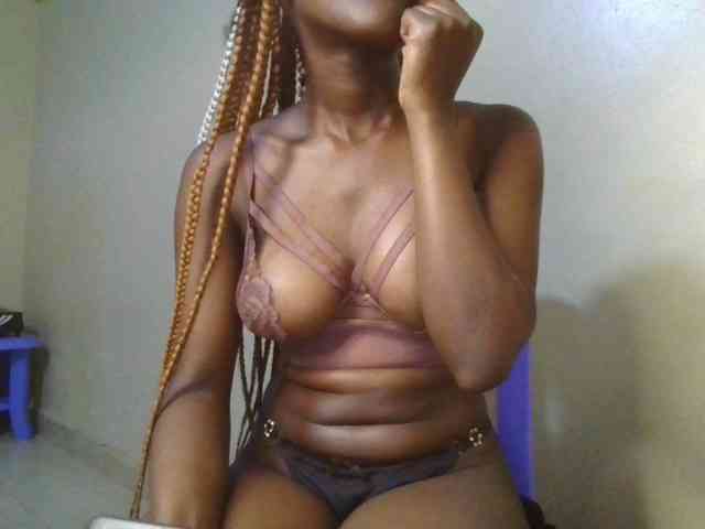 Brianasexy4u webcam