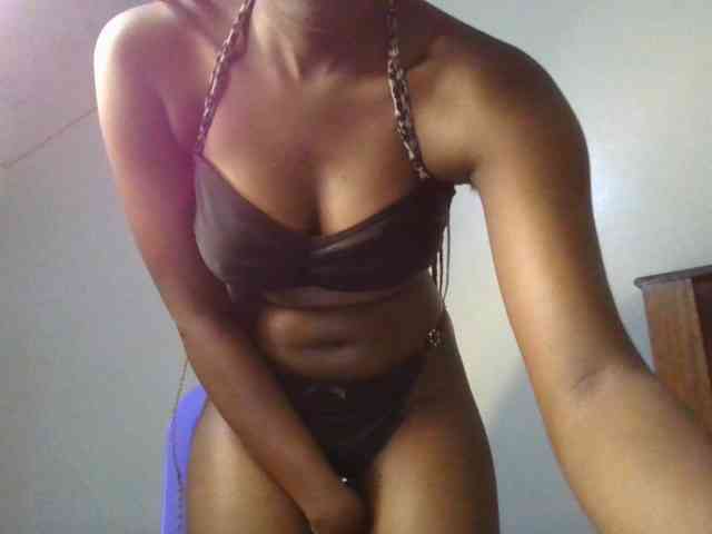 Brianasexy4u webcam