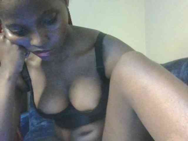 Brianasexy4u webcam