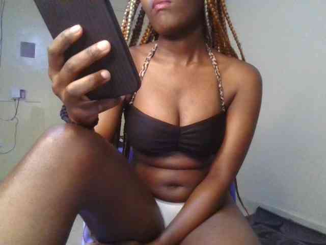 Brianasexy4u webcam