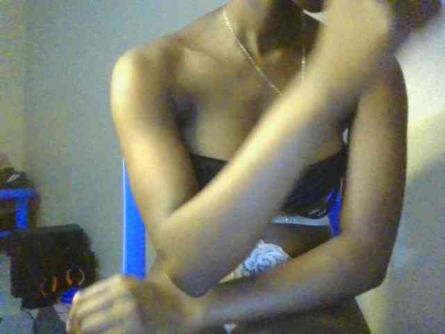 Brianasexy4u webcam