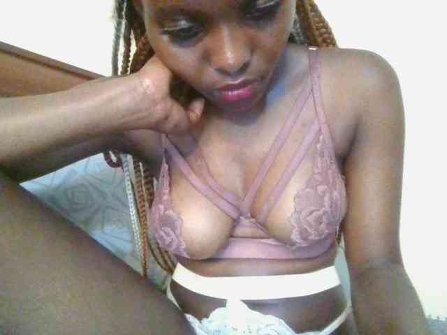 Brianasexy4u webcam
