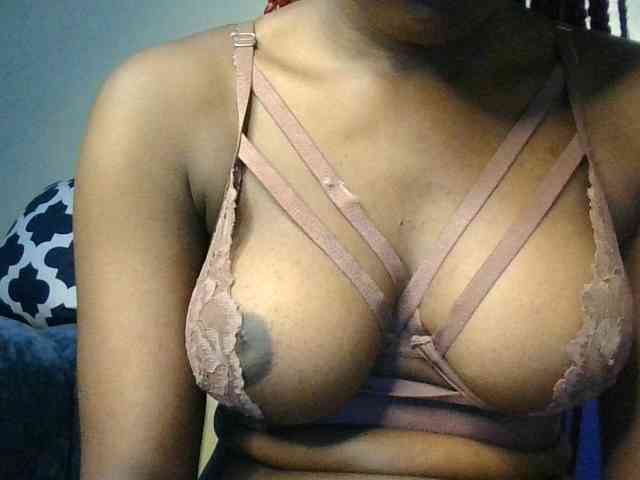 Brianasexy4u webcam