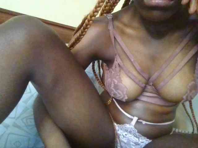 Brianasexy4u webcam